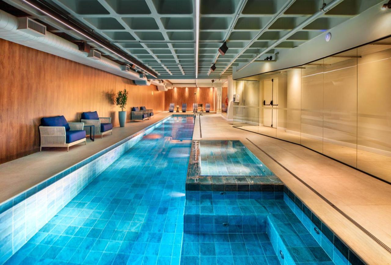 Hotel Meliá Paulista São Paulo Exteriér fotografie The swimming pool at the hotel